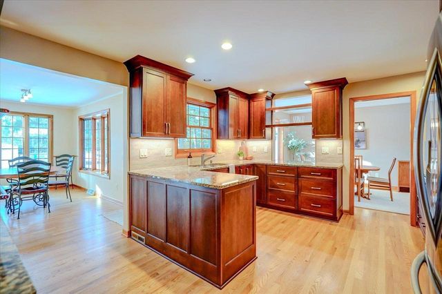 5421 Trempealeau Trail, Madison, WI 53705