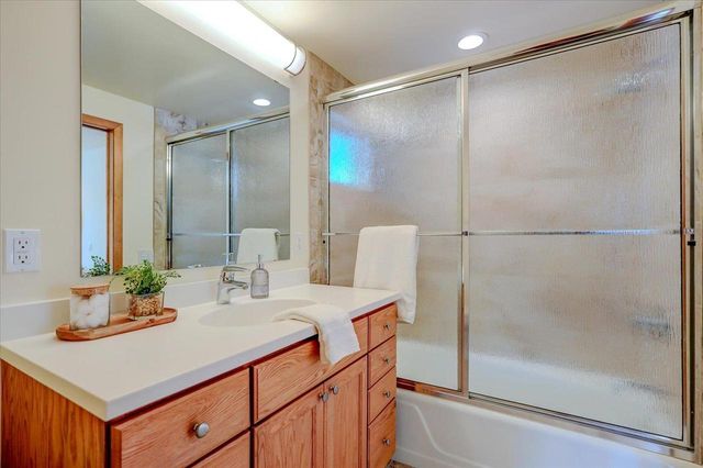 5421 Trempealeau Trail, Madison, WI 53705