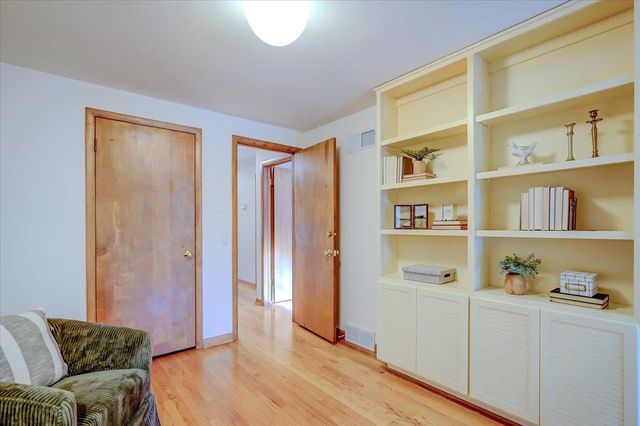 5421 Trempealeau Trail, Madison, WI 53705