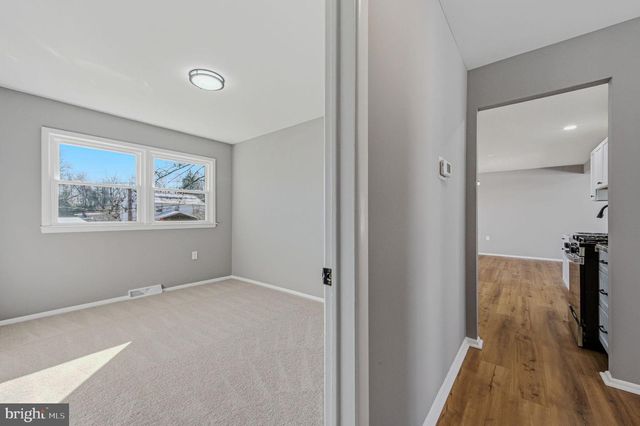 1302 STANFORD RD, Wilmington, DE 19803