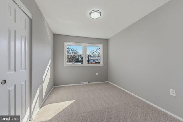 1302 STANFORD RD, Wilmington, DE 19803