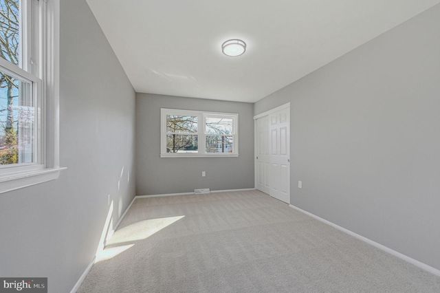 1302 STANFORD RD, Wilmington, DE 19803