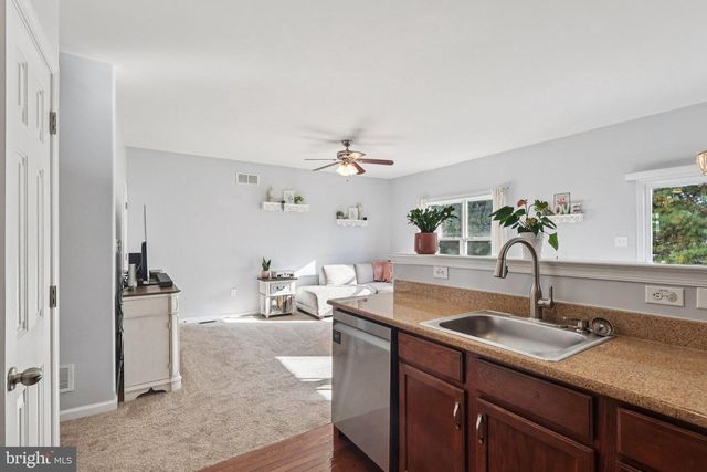 1055 KING WAY, Breinigsville, PA 18031