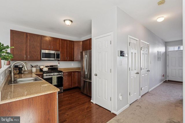 1055 KING WAY, Breinigsville, PA 18031