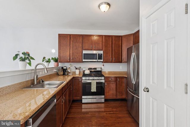 1055 KING WAY, Breinigsville, PA 18031