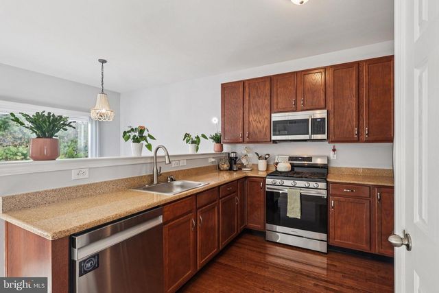 1055 KING WAY, Breinigsville, PA 18031