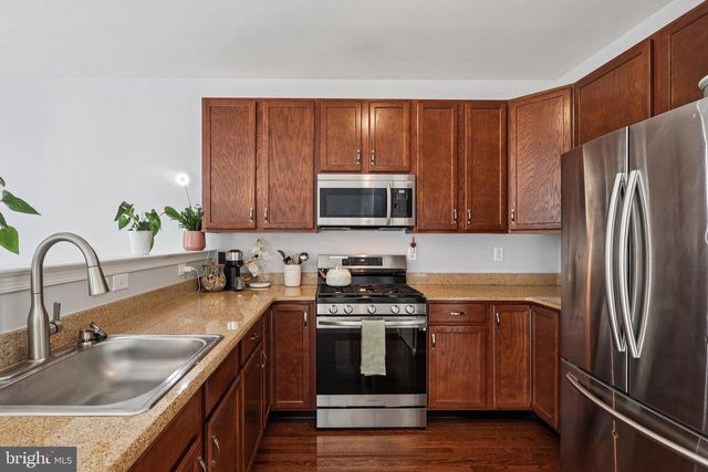 1055 KING WAY, Breinigsville, PA 18031