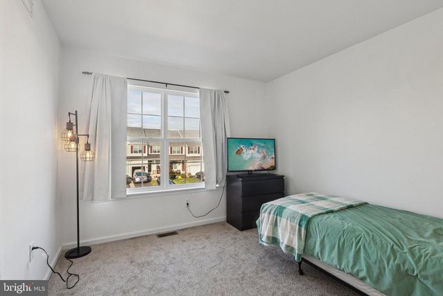 1055 KING WAY, Breinigsville, PA 18031