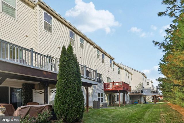 1055 KING WAY, Breinigsville, PA 18031