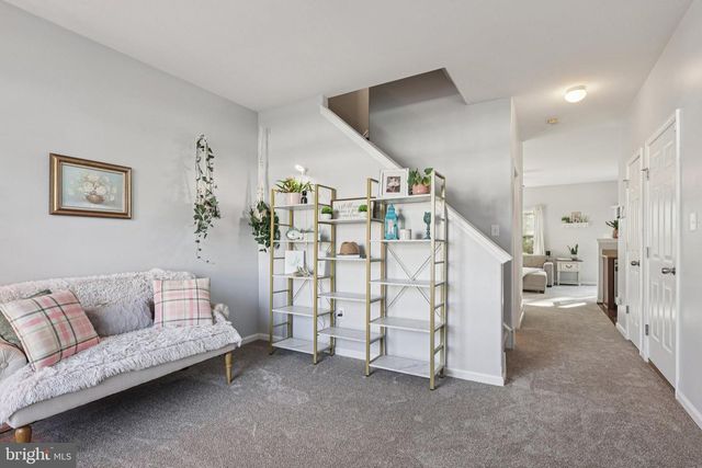 1055 KING WAY, Breinigsville, PA 18031