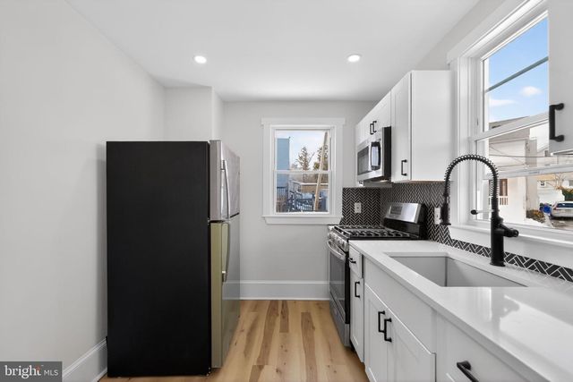 129 S KEYSTONE AVE, Upper Darby, PA 19082