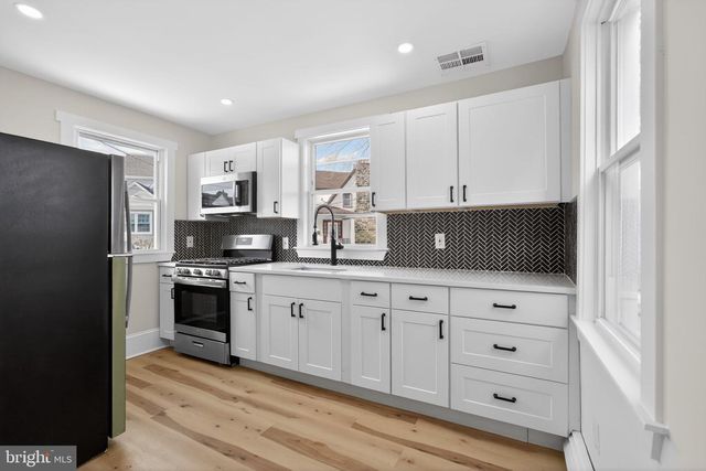 129 S KEYSTONE AVE, Upper Darby, PA 19082