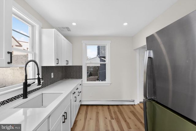 129 S KEYSTONE AVE, Upper Darby, PA 19082