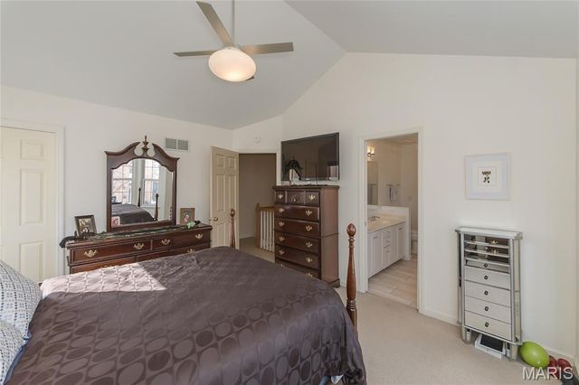 971 Barnard College Lane, St Louis, MO 63130