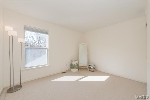 971 Barnard College Lane, St Louis, MO 63130