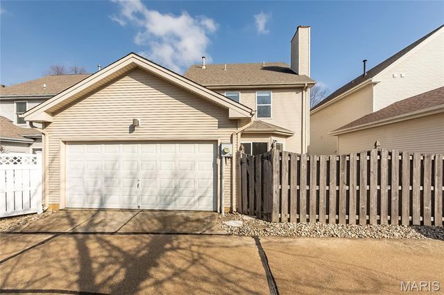 971 Barnard College Lane, St Louis, MO 63130