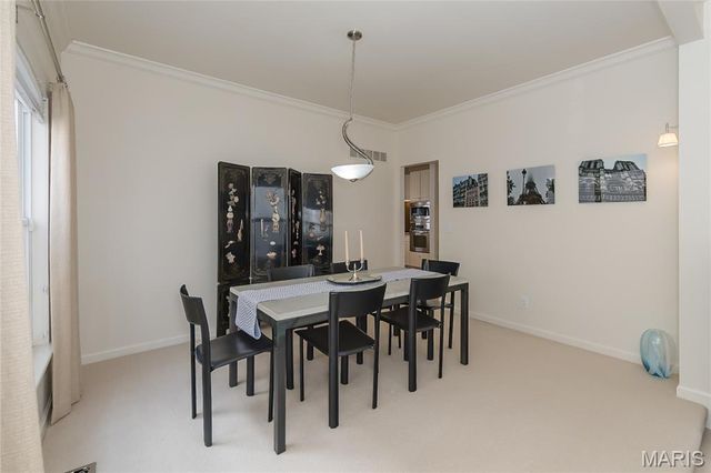 971 Barnard College Lane, St Louis, MO 63130