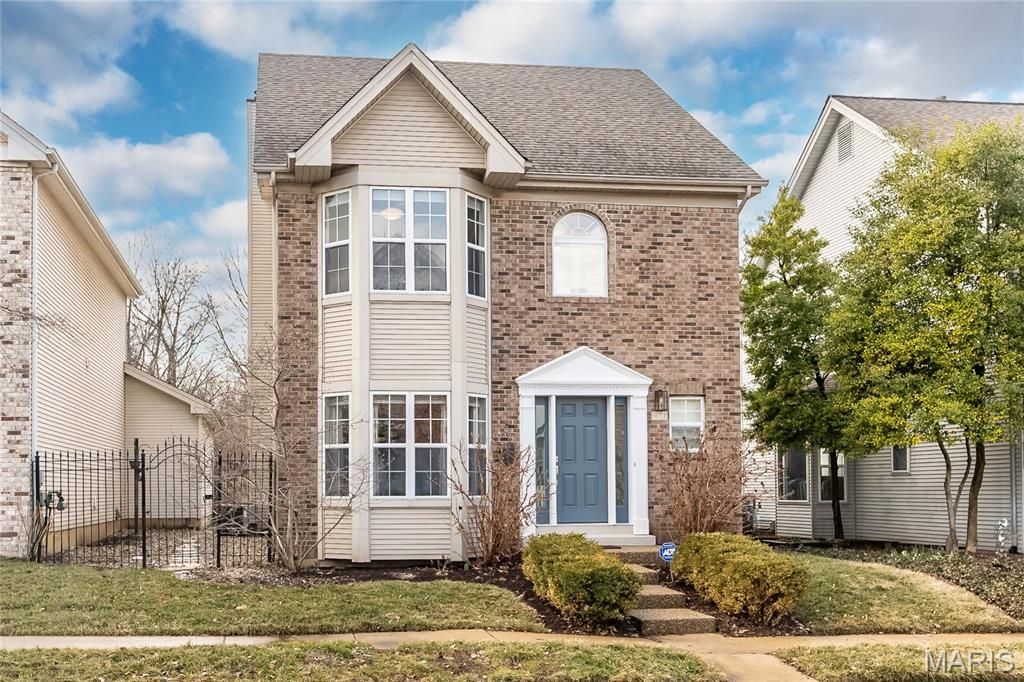 971 Barnard College Lane, St Louis, MO 63130