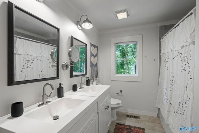 1611 Wells Avenue, Huntsville, AL 35801