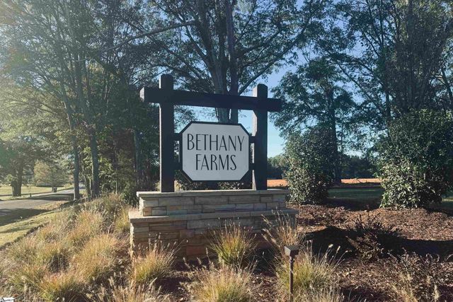 104 Birch Horizon Avenue, Simpsonville, SC 29681