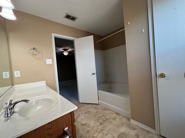 1645 Crown Point Drive, Little Elm, TX 75036