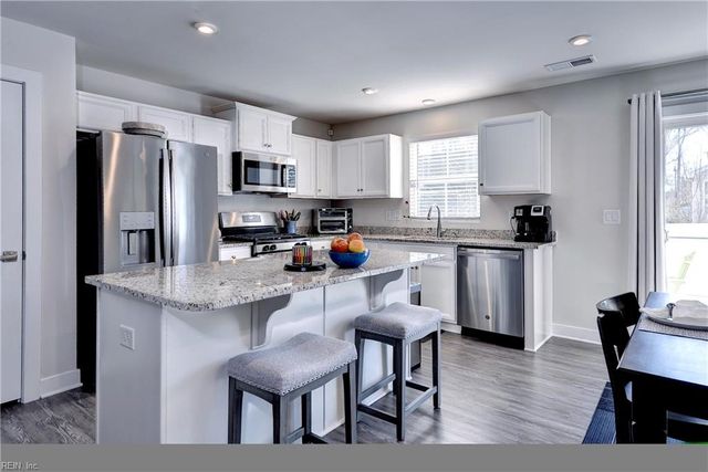 102 Arbordale LOOP, Williamsburg, VA 23188