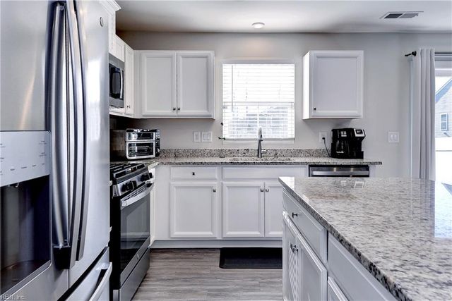 102 Arbordale LOOP, Williamsburg, VA 23188