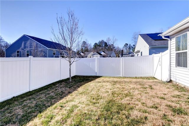 102 Arbordale LOOP, Williamsburg, VA 23188