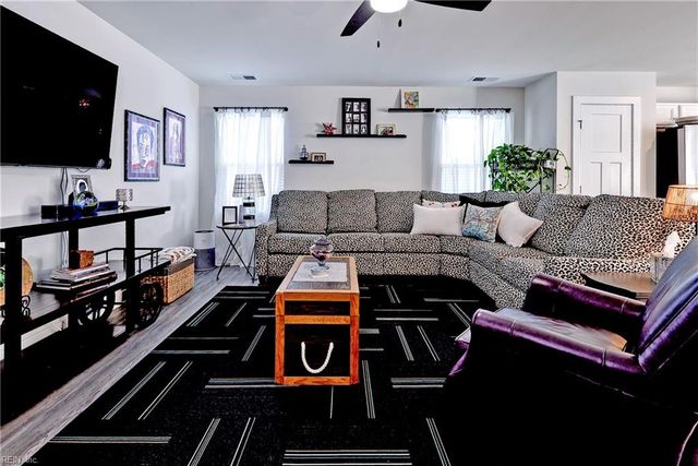 102 Arbordale LOOP, Williamsburg, VA 23188