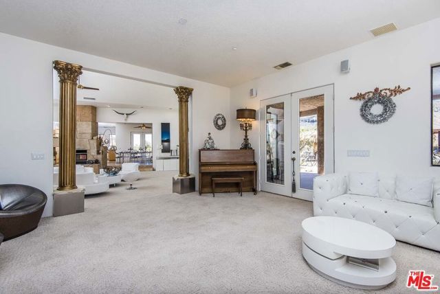 3569 CALMADA Rd Road, Pioneertown, CA 92268