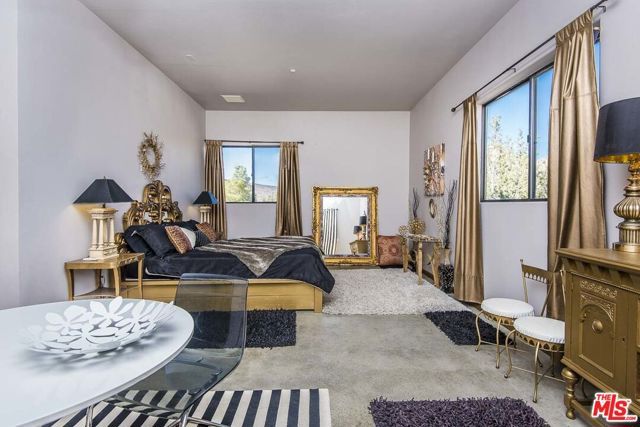 3569 CALMADA Rd Road, Pioneertown, CA 92268