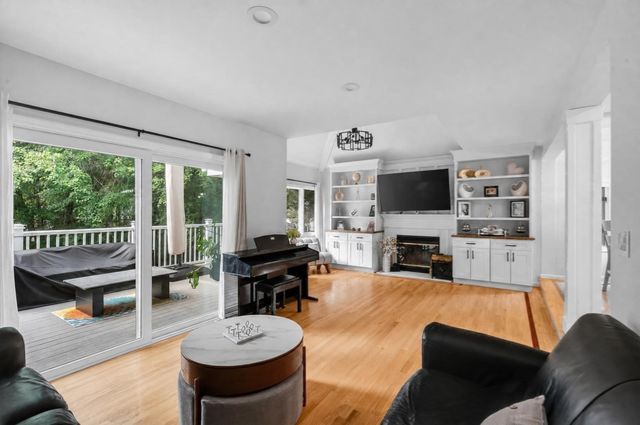 1200 Salem Street 119, Lynnfield, MA 01940