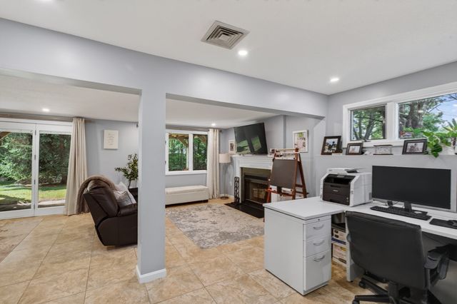 1200 Salem Street 119, Lynnfield, MA 01940