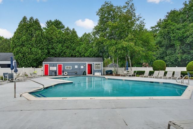 1200 Salem Street 119, Lynnfield, MA 01940