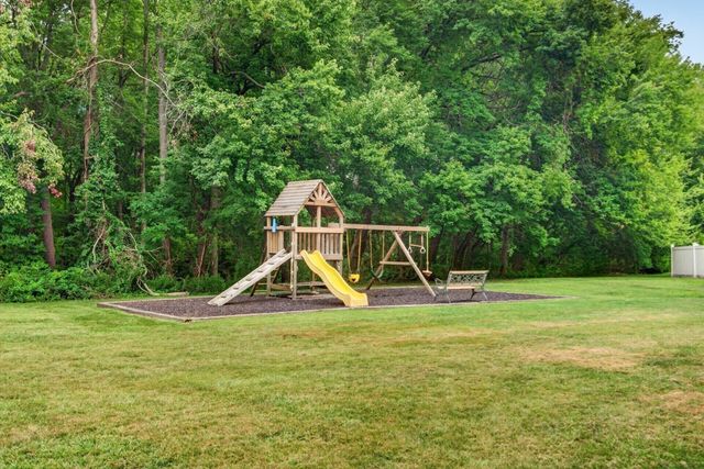 1200 Salem Street 119, Lynnfield, MA 01940