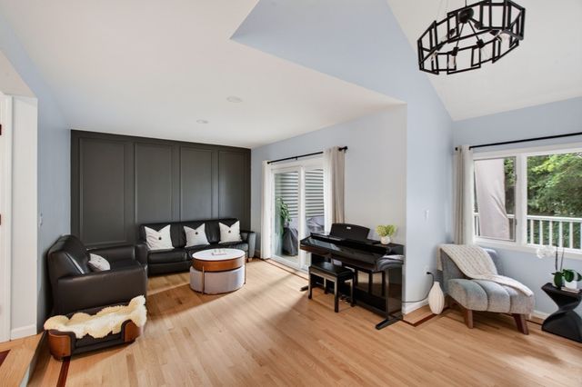 1200 Salem Street 119, Lynnfield, MA 01940