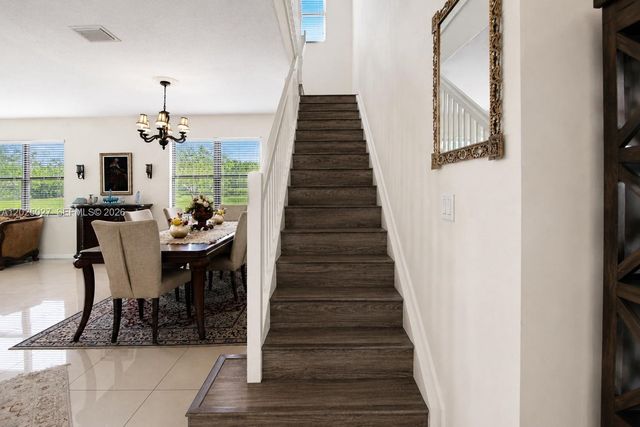 19220 NE 9th Place, Miami, FL 33179