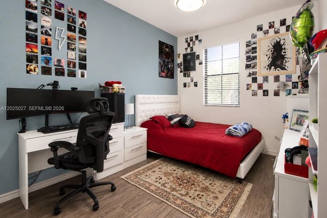19220 NE 9th Place, Miami, FL 33179