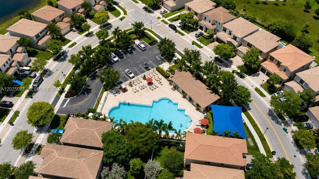 19220 NE 9th Place, Miami, FL 33179