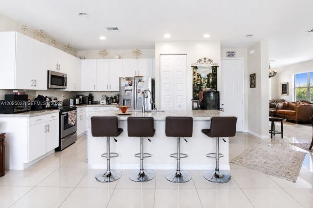 19220 NE 9th Place, Miami, FL 33179