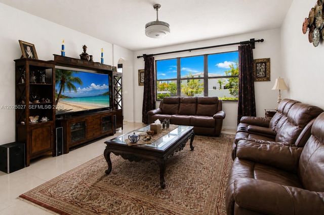19220 NE 9th Place, Miami, FL 33179