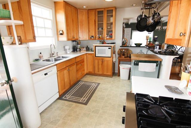 4844 Del Mar Ave., San Diego, CA 92107
