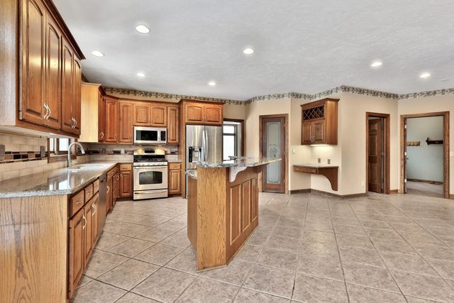 13599 Keystone Avenue N, Hugo, MN 55038