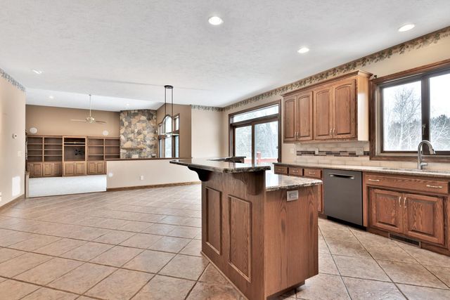 13599 Keystone Avenue N, Hugo, MN 55038