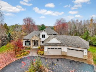 13599 Keystone Avenue N, Hugo, MN 55038