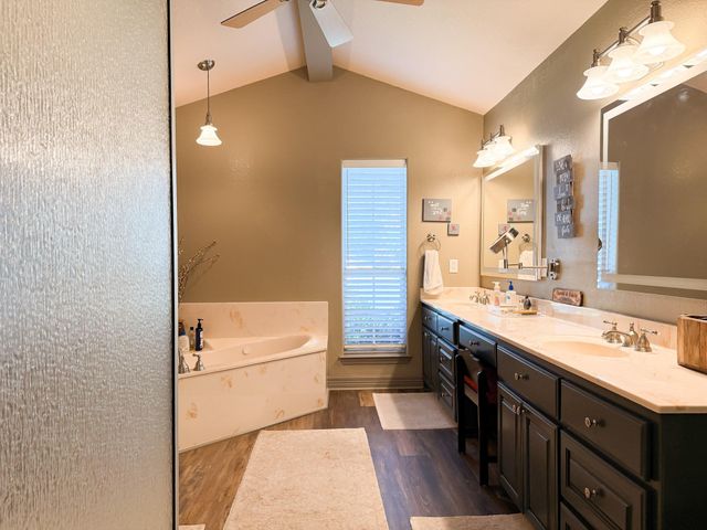 20274 County Road 376, Marquez, TX 77865