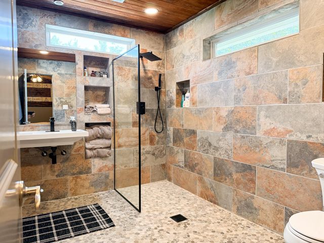 20274 County Road 376, Marquez, TX 77865