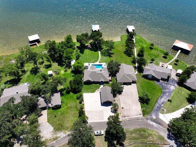 20274 County Road 376, Marquez, TX 77865