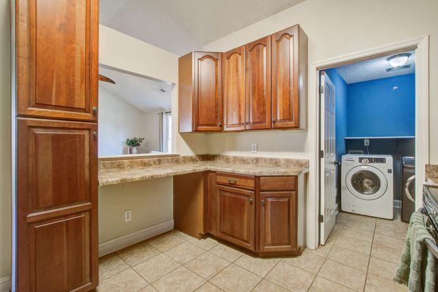 11 Stutz Court, Charleston, SC 29414