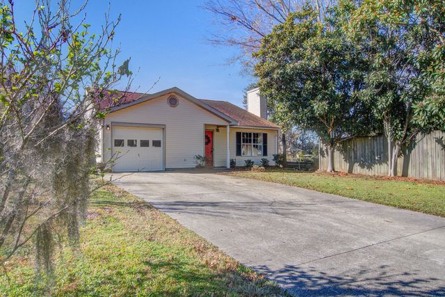 11 Stutz Court, Charleston, SC 29414